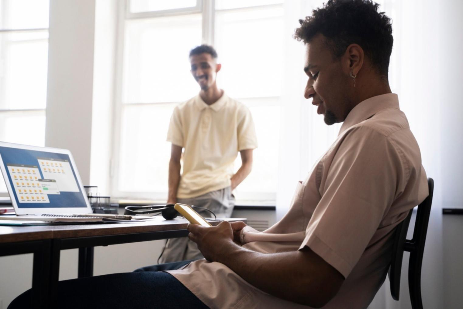 Espace de travail professionnel pour consultations financières à Toulon
